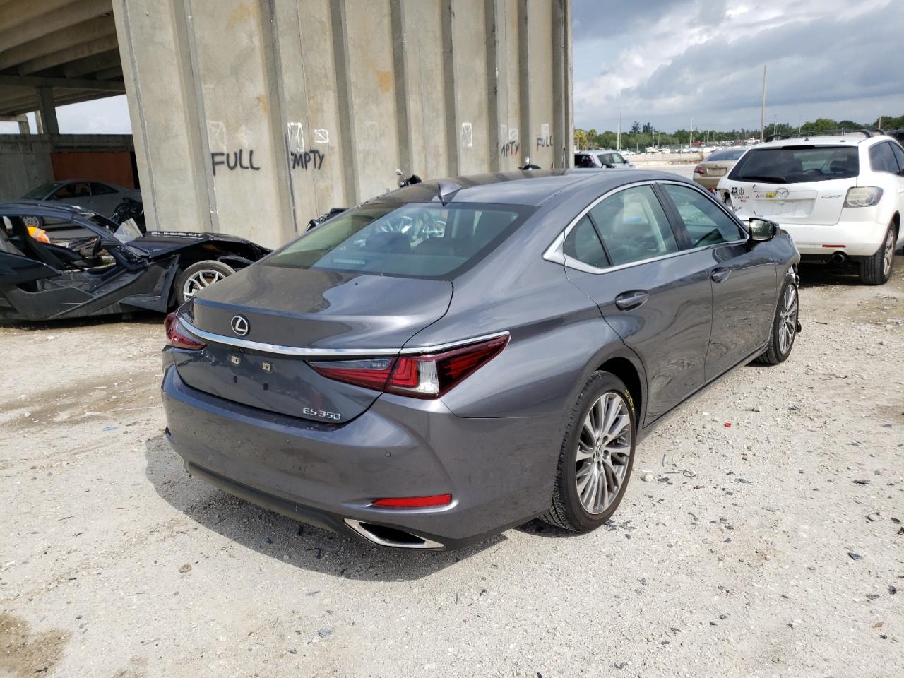 Photo 4 from auction – 2019 LEXUS ES 350 with VIN 58ABZ1B11KU038881