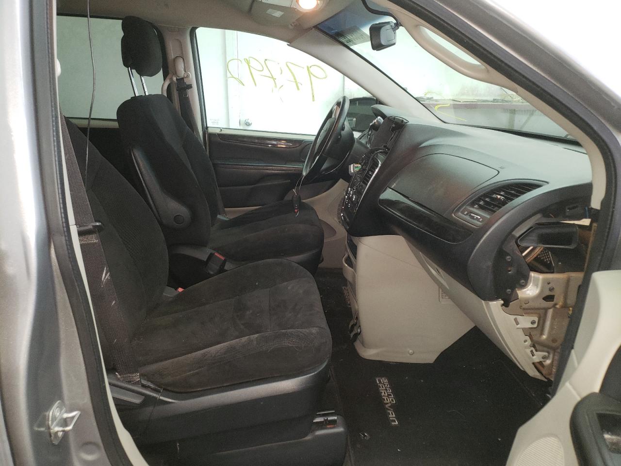 Photo 5 from auction – 2014 DODGE GRAND CARA with VIN 2C4RDGBG8ER384802