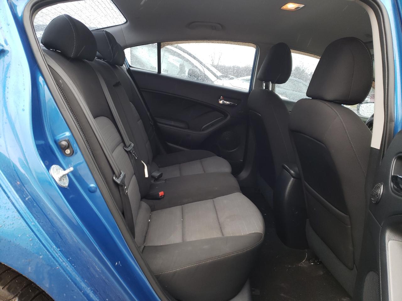 Photo 6 from auction – 2015 KIA FORTE EX with VIN KNAFX4A85F5338682
