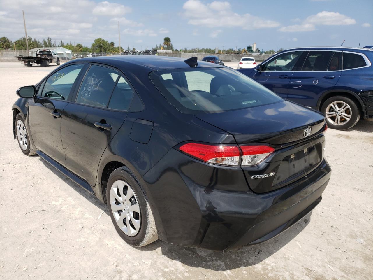 Photo 3 from auction – 2020 TOYOTA COROLLA LE with VIN 5YFEPRAE3LP098967