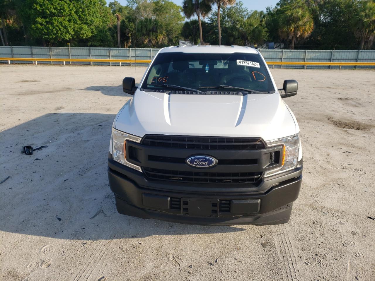 Photo 9 from auction – 2018 FORD F150 with VIN 1FTMF1CB6JKF01418