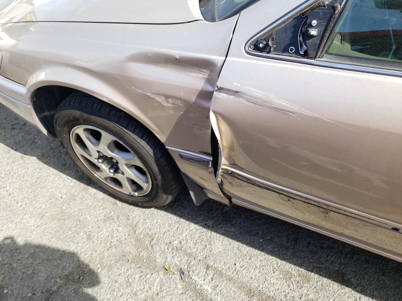 Photo 9 from auction – 1999 TOYOTA CAMRY LE with VIN JT2BF22K4X0183567