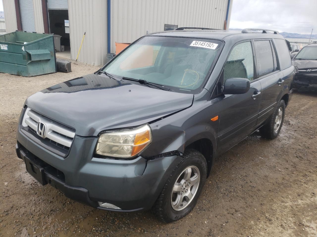 Photo 2 from auction – 2006 HONDA PILOT EX with VIN 2HKYF18456H533083