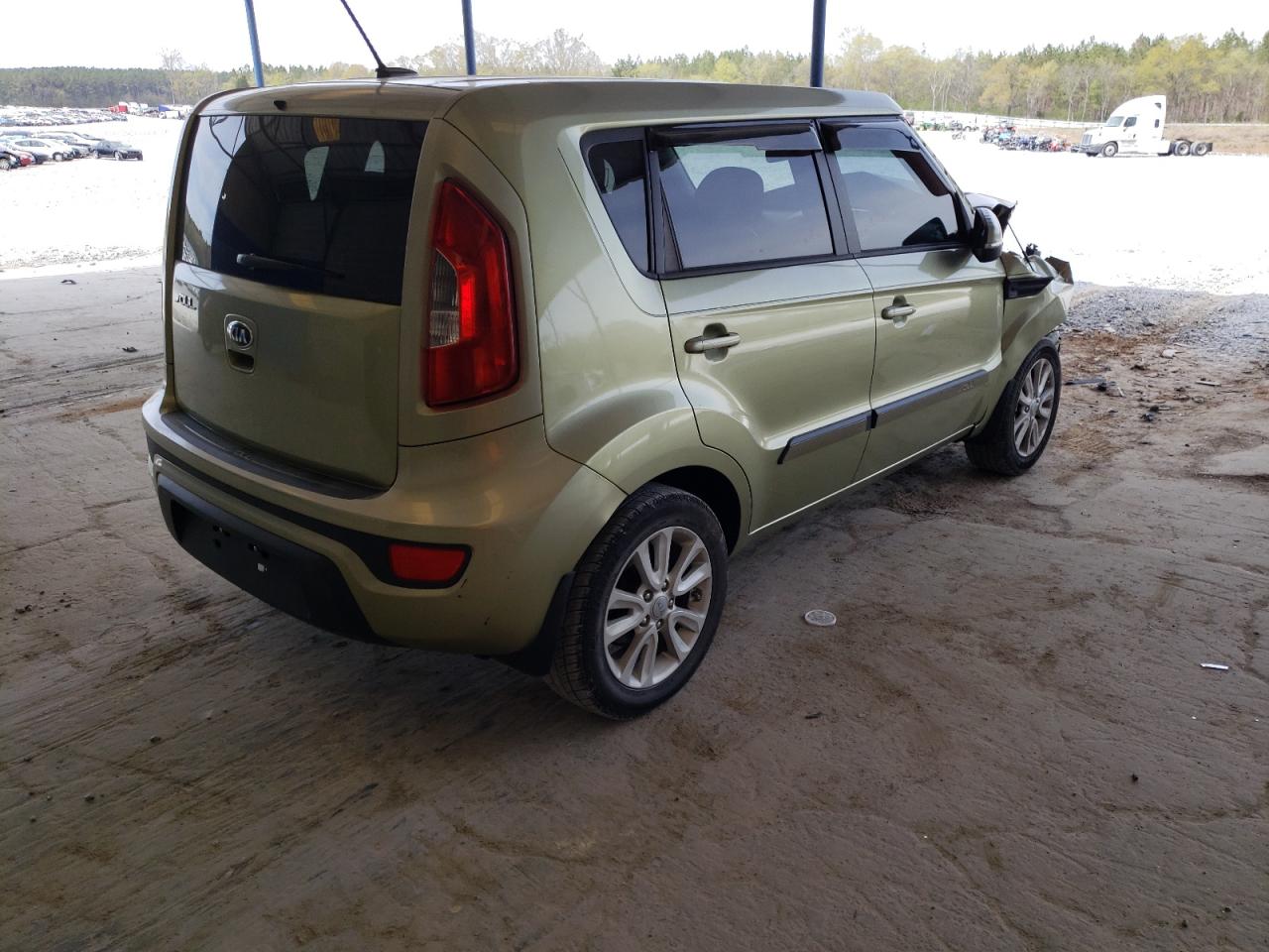 Photo 4 from auction – 2013 KIA SOUL + with VIN KNDJT2A61D7551450