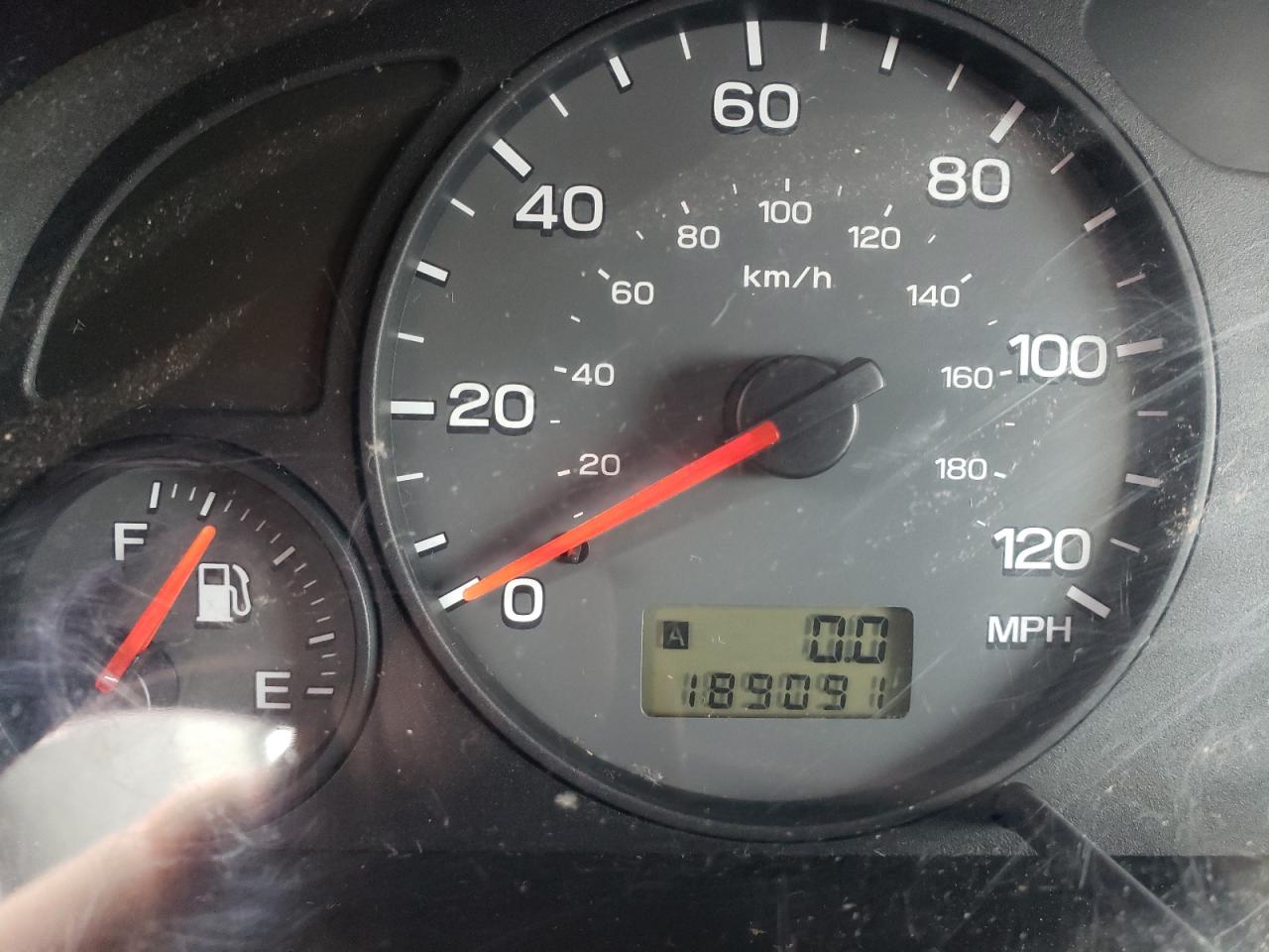 Photo 8 from auction – 2001 SUBARU FORESTER L with VIN JF1SF635X1H722554