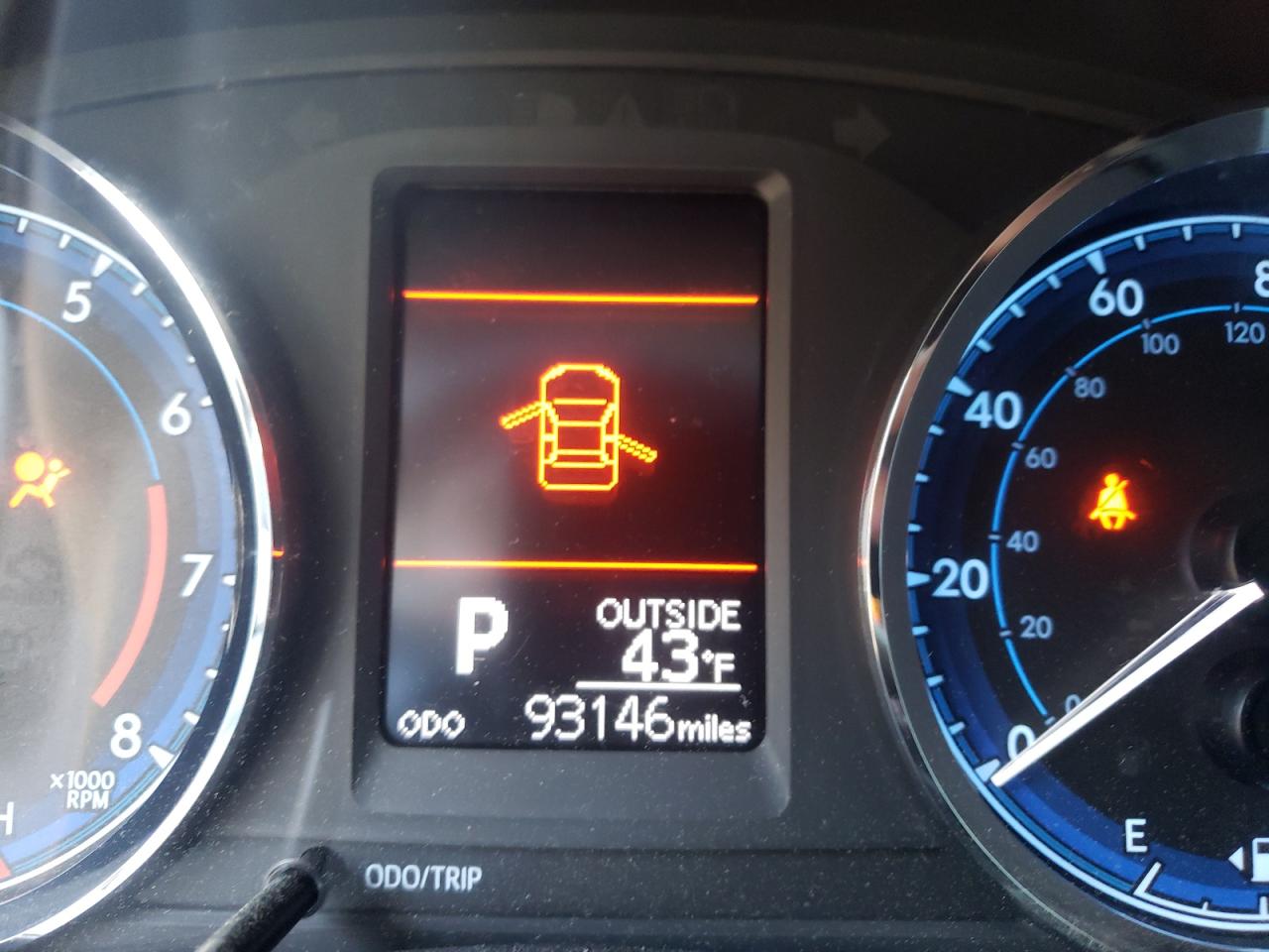 Photo 8 from auction – 2017 TOYOTA COROLLA L with VIN 2T1BURHE2HC757629