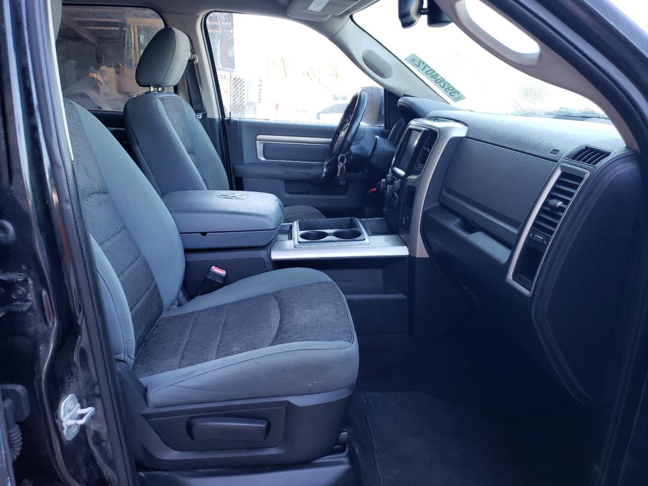 Photo 5 from auction – 2015 RAM 1500 SLT with VIN 1C6RR7LT6FS652878