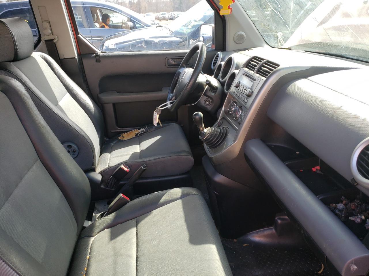 Photo 5 from auction – 2003 HONDA ELEMENT EX with VIN 5J6YH27523L031112