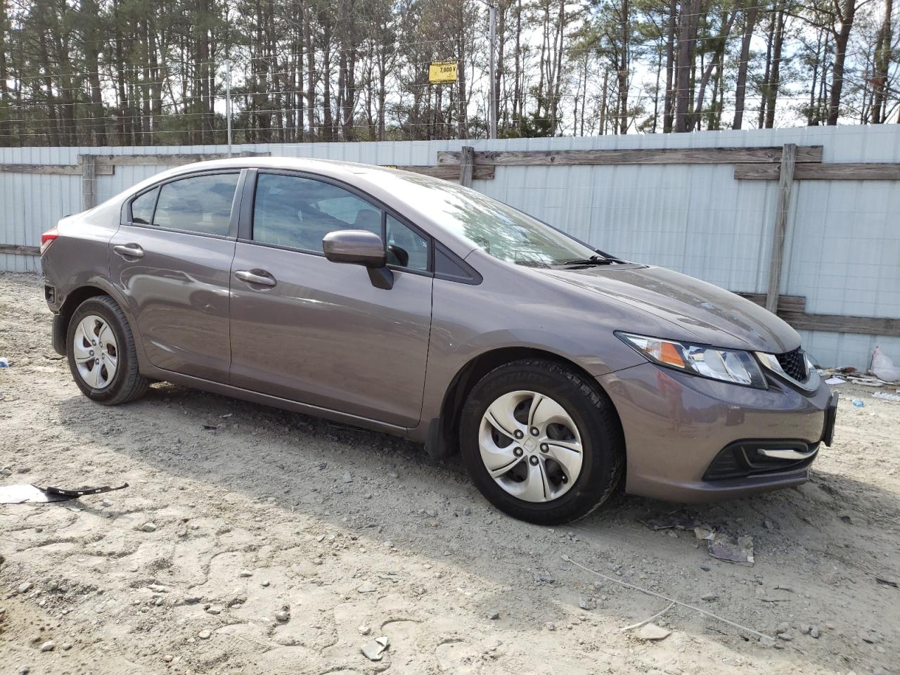 HONDA CIVIC LX 2015 with VIN 19XFB2F59FE015289 - Photo from auction
