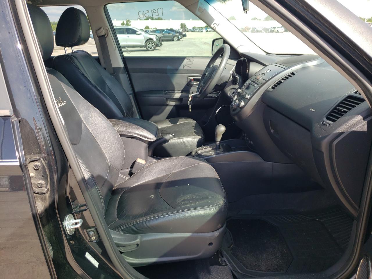 Photo 5 from auction – 2010 KIA SOUL + with VIN KNDJT2A29A7126941