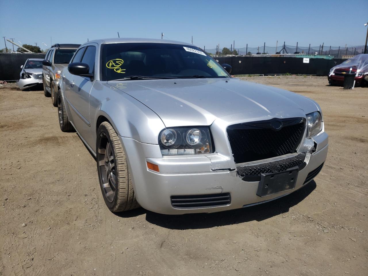 Photo 1 from auction – 2008 CHRYSLER 300 LX with VIN 2C3KA43R68H191166