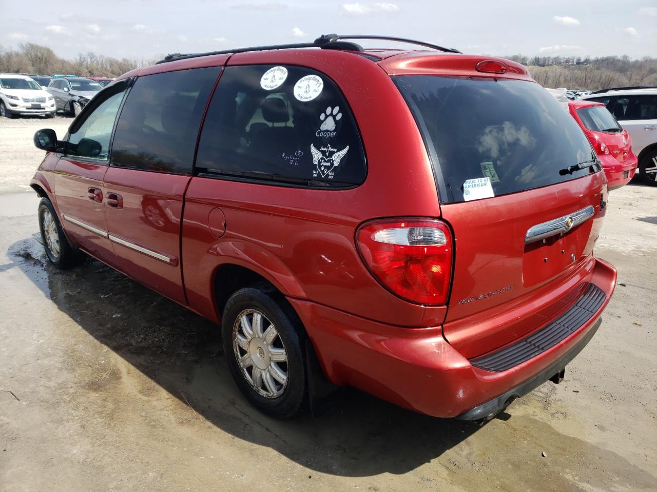 Photo 3 from auction – 2006 CHRYSLER TOWN & COU with VIN 2A4GP54L86R905199