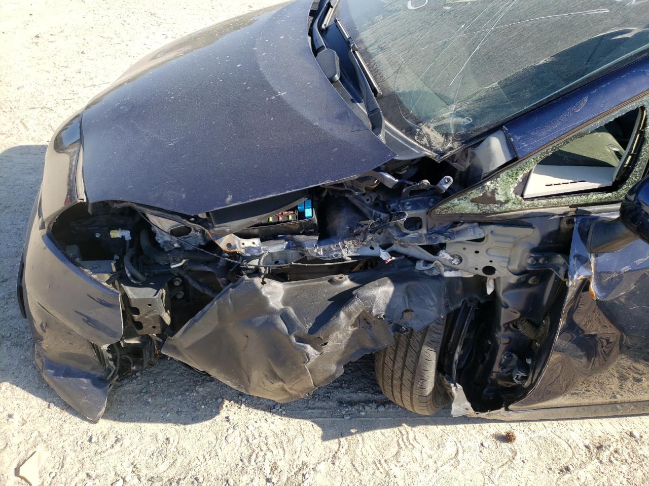 Photo 9 from auction – 2015 TOYOTA PRIUS with VIN JTDKN3DU2F1977457