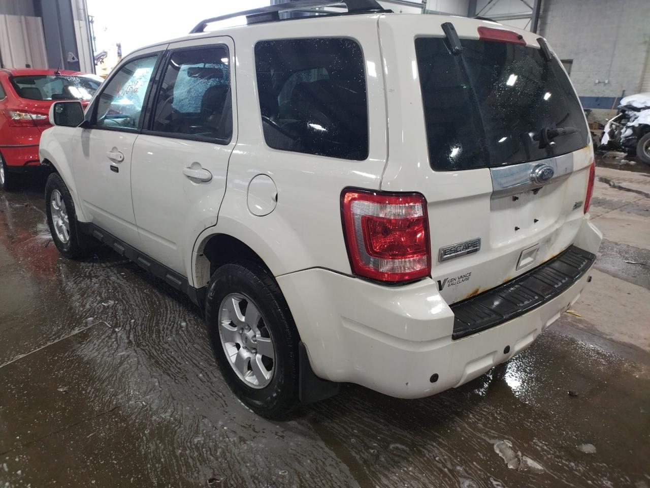 Zdjęcie 3 z aukcji – 2010 FORD ESCAPE LIM z VIN 1FMCU9EG3AKD10141