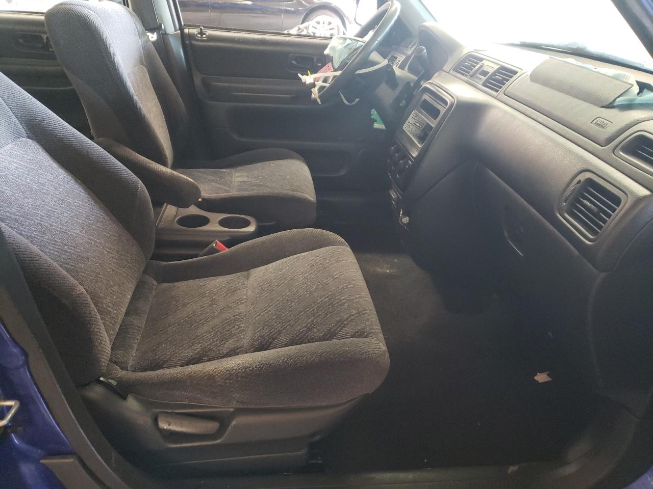 Photo 5 from auction – 2001 HONDA CR-V LX with VIN JHLRD18491C053047