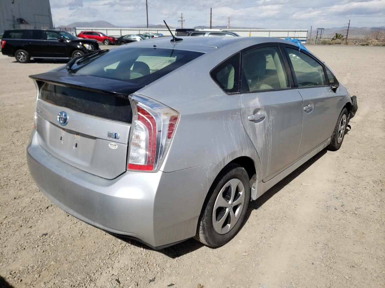 Photo 4 from auction – 2015 TOYOTA PRIUS with VIN JTDKN3DU3F1909247