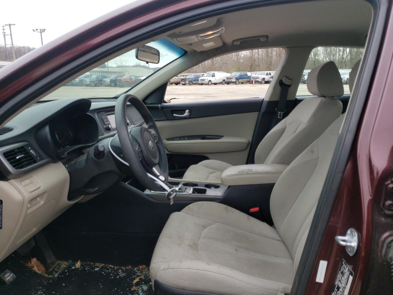 Photo 5 from auction – 2016 KIA OPTIMA LX with VIN 5XXGT4L30GG047489