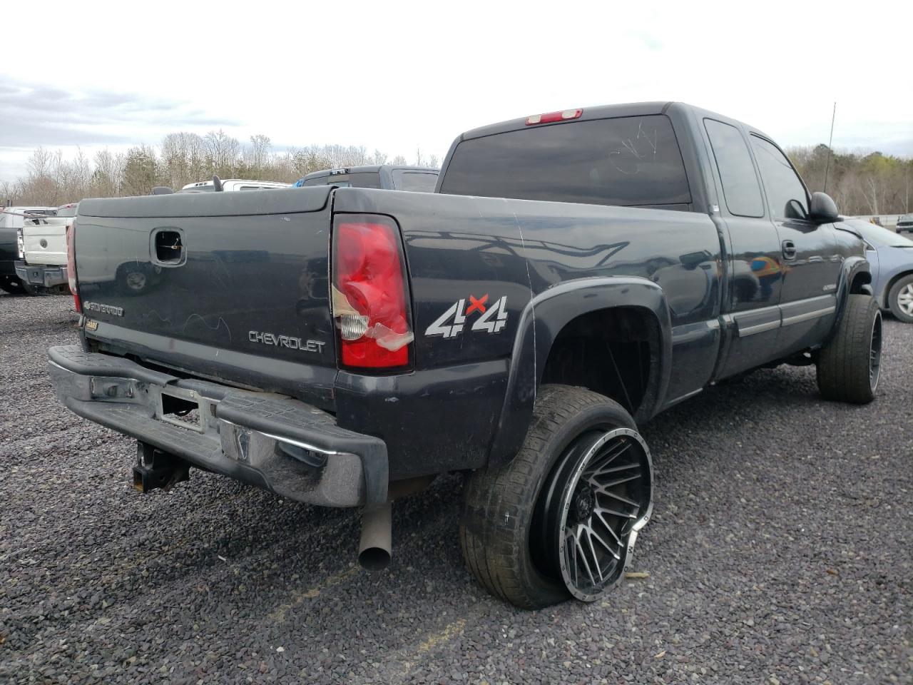 Photo 4 from auction – 2004 CHEVROLET SILVERADO with VIN 1GCHK29U14E339132