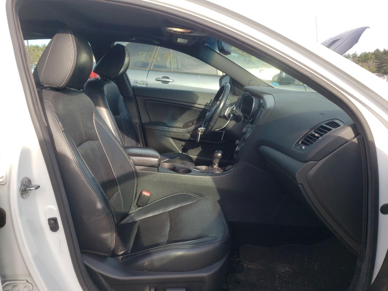 Photo 5 from auction – 2013 KIA OPTIMA with VIN 5XXGR4A68DG116792