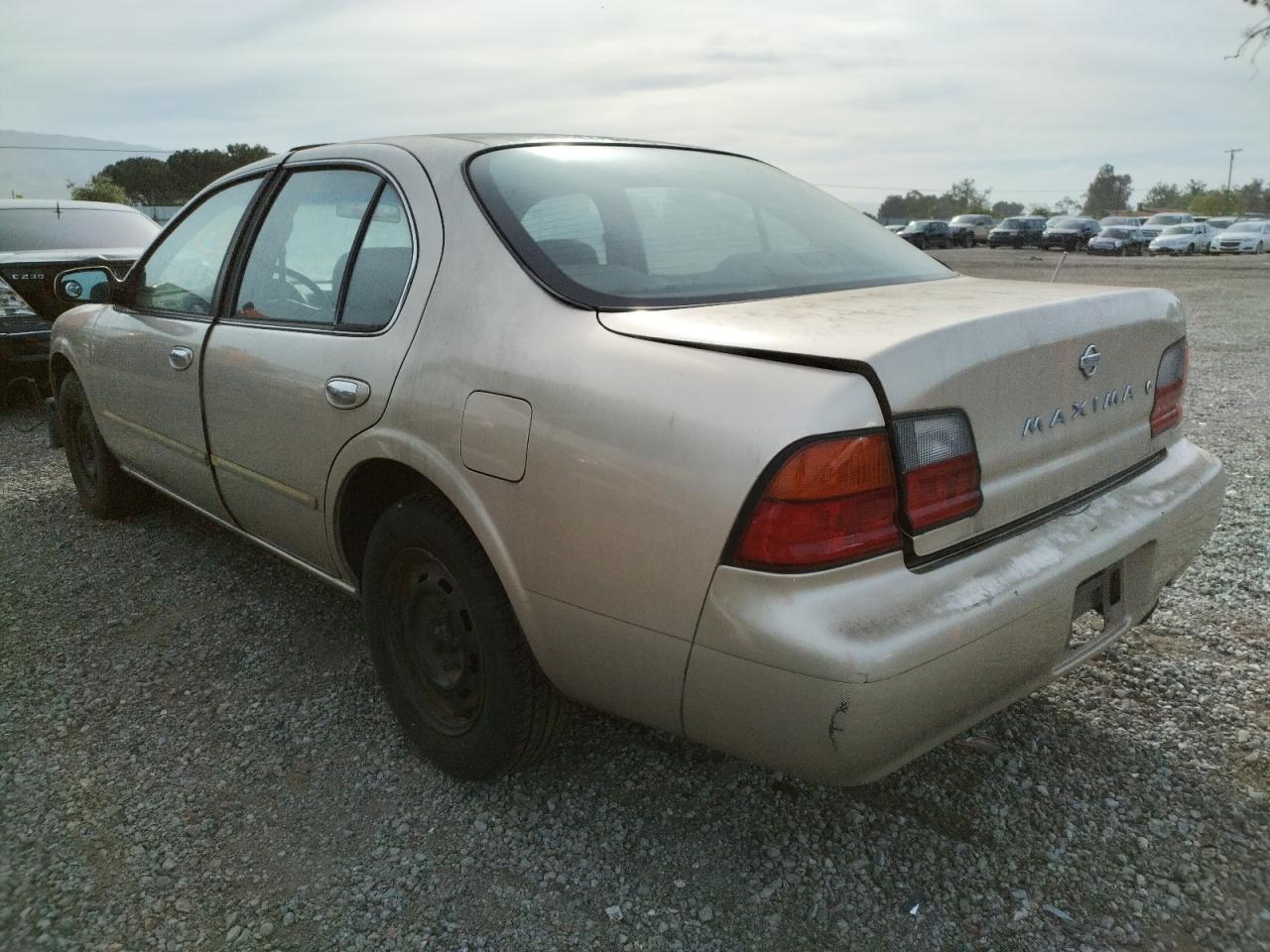 Photo 3 from auction – 1995 NISSAN MAXIMA GLE with VIN JN1CA21D2ST639976