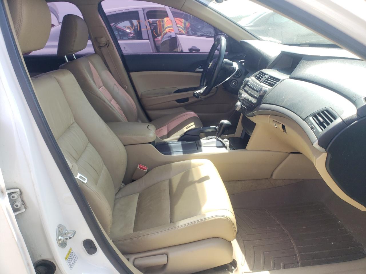 Photo 5 from auction – 2011 HONDA ACCORD SE with VIN 1HGCP2F65BA071676