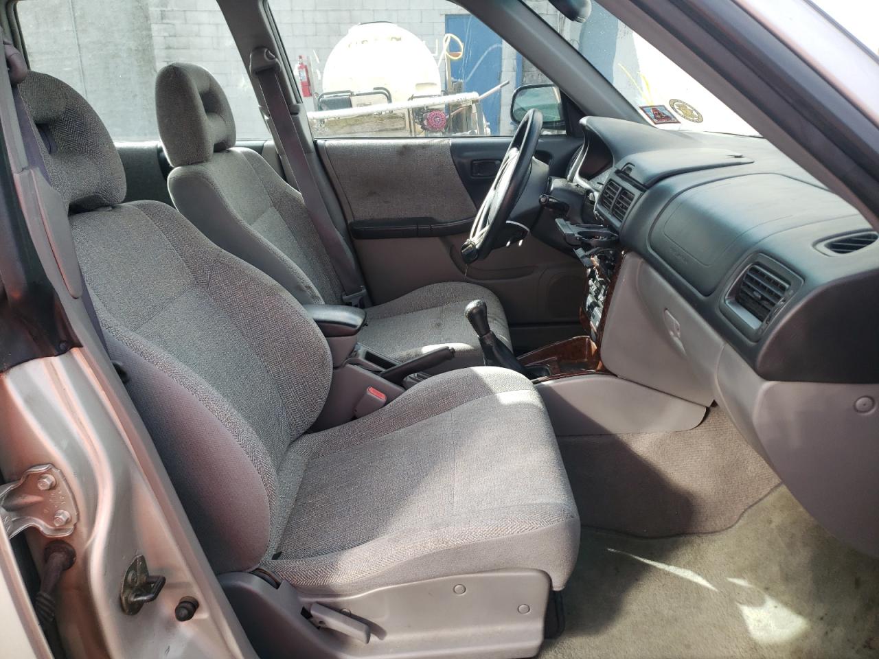 Photo 5 from auction – 2001 SUBARU FORESTER L with VIN JF1SF63581G752660