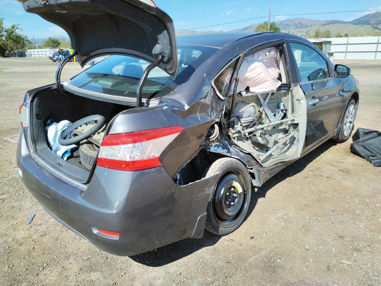 Photo 9 from auction – 2013 NISSAN SENTRA S with VIN 3N1AB7AP1DL623741