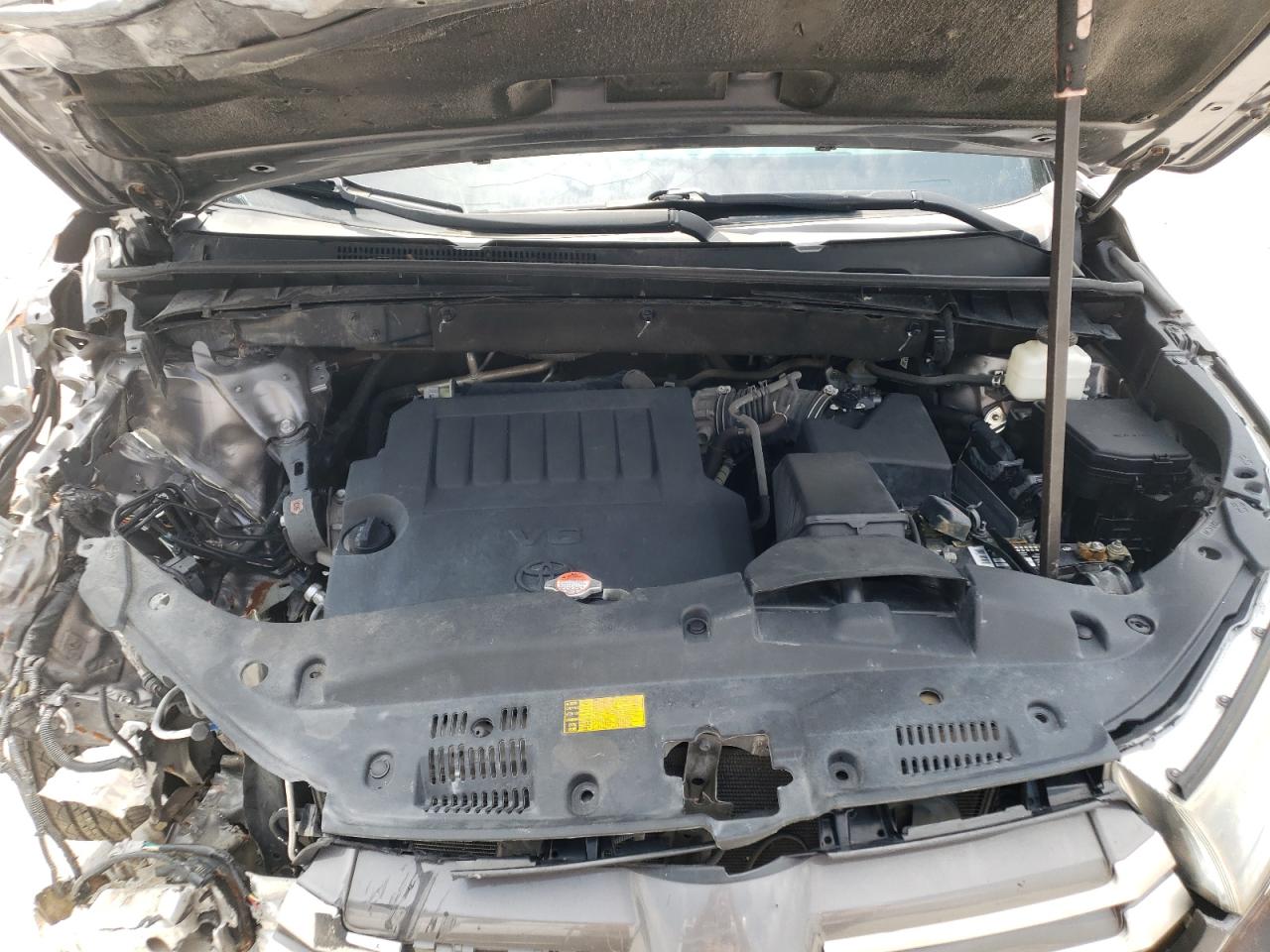 Photo 7 from auction – 2016 TOYOTA HIGHLANDER with VIN 5TDKKRFH2GS163101