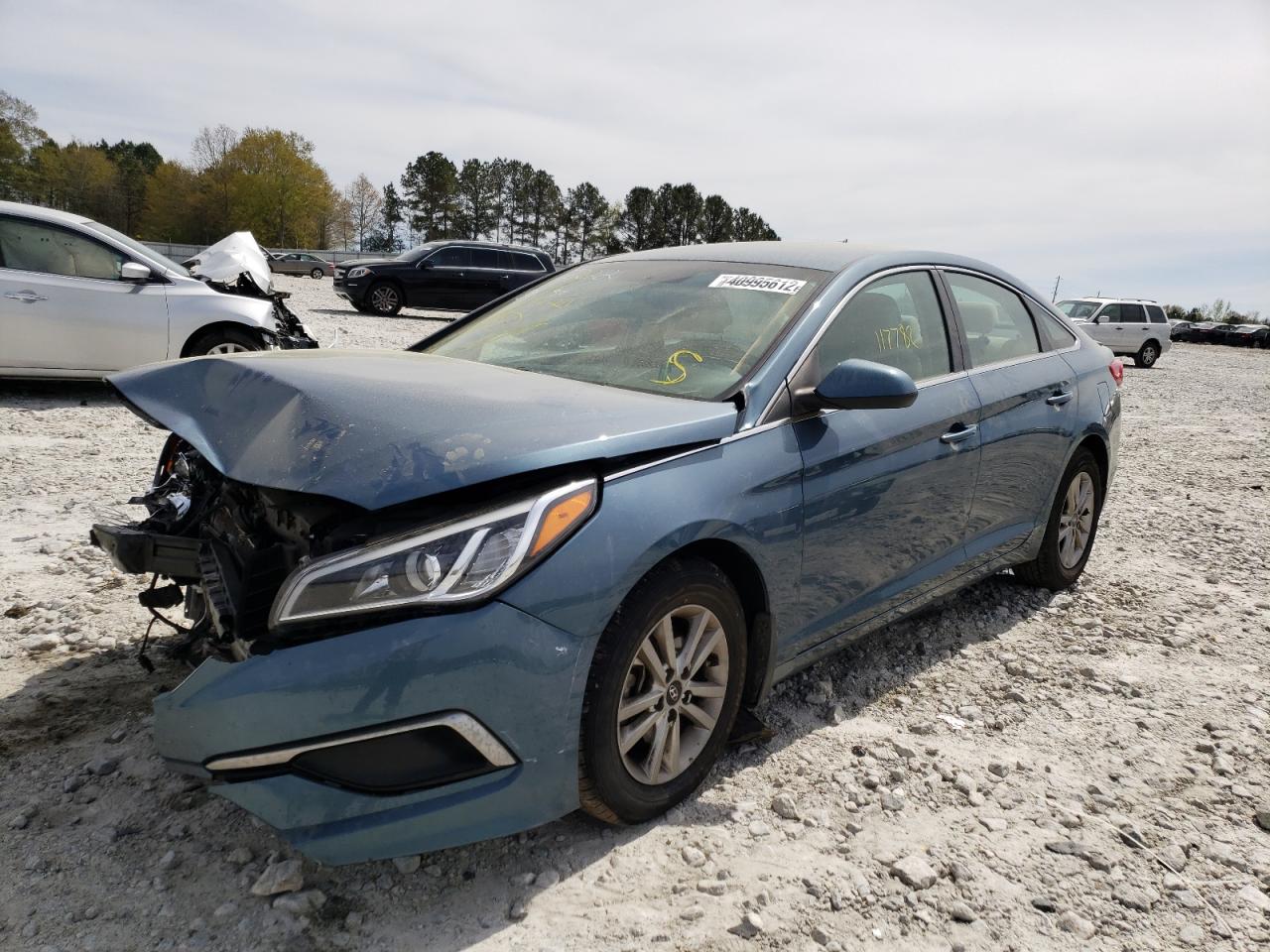 Photo 2 from auction – 2017 HYUNDAI SONATA SE with VIN 5NPE24AF3HH447222