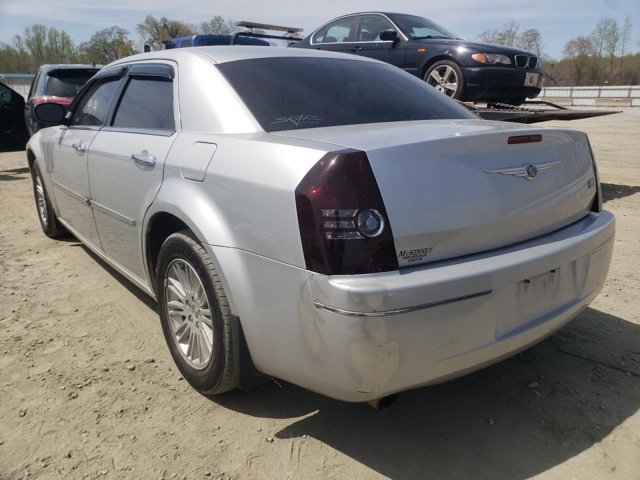 Photo 3 from auction – 2010 CHRYSLER 300 TOURIN with VIN 2C3CA4CD0AH118972