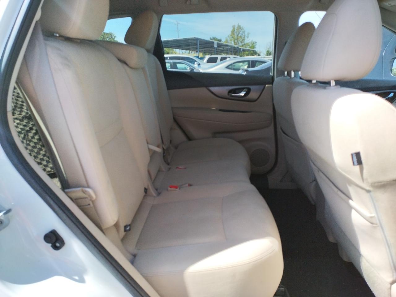 Photo 6 from auction – 2016 NISSAN ROGUE S with VIN KNMAT2MT6GP684758