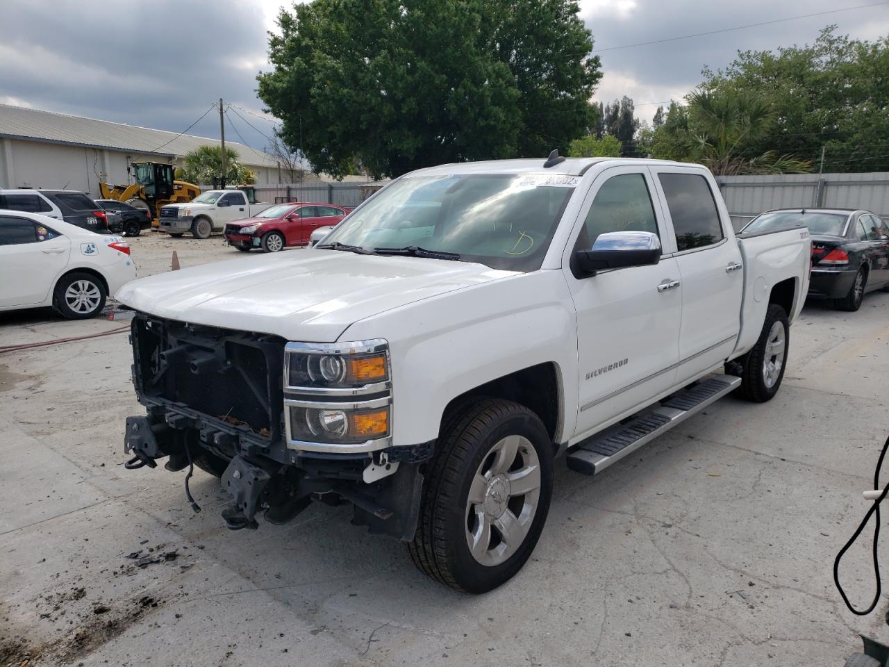 Photo 2 from auction – 2015 CHEVROLET SILVERADO with VIN 3GCUKSEC1FG530850