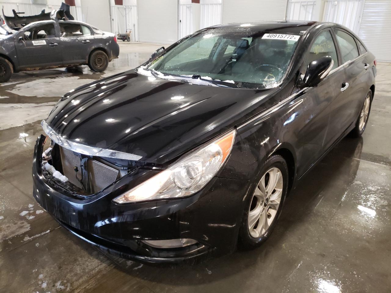 Photo 2 from auction – 2011 HYUNDAI SONATA with VIN 5NPEC4AC3BH013117
