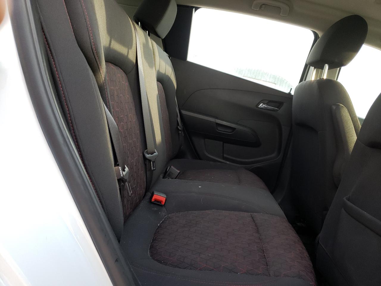 Photo 6 from auction – 2018 CHEVROLET SONIC LT with VIN 1G1JD6SB3J4124700