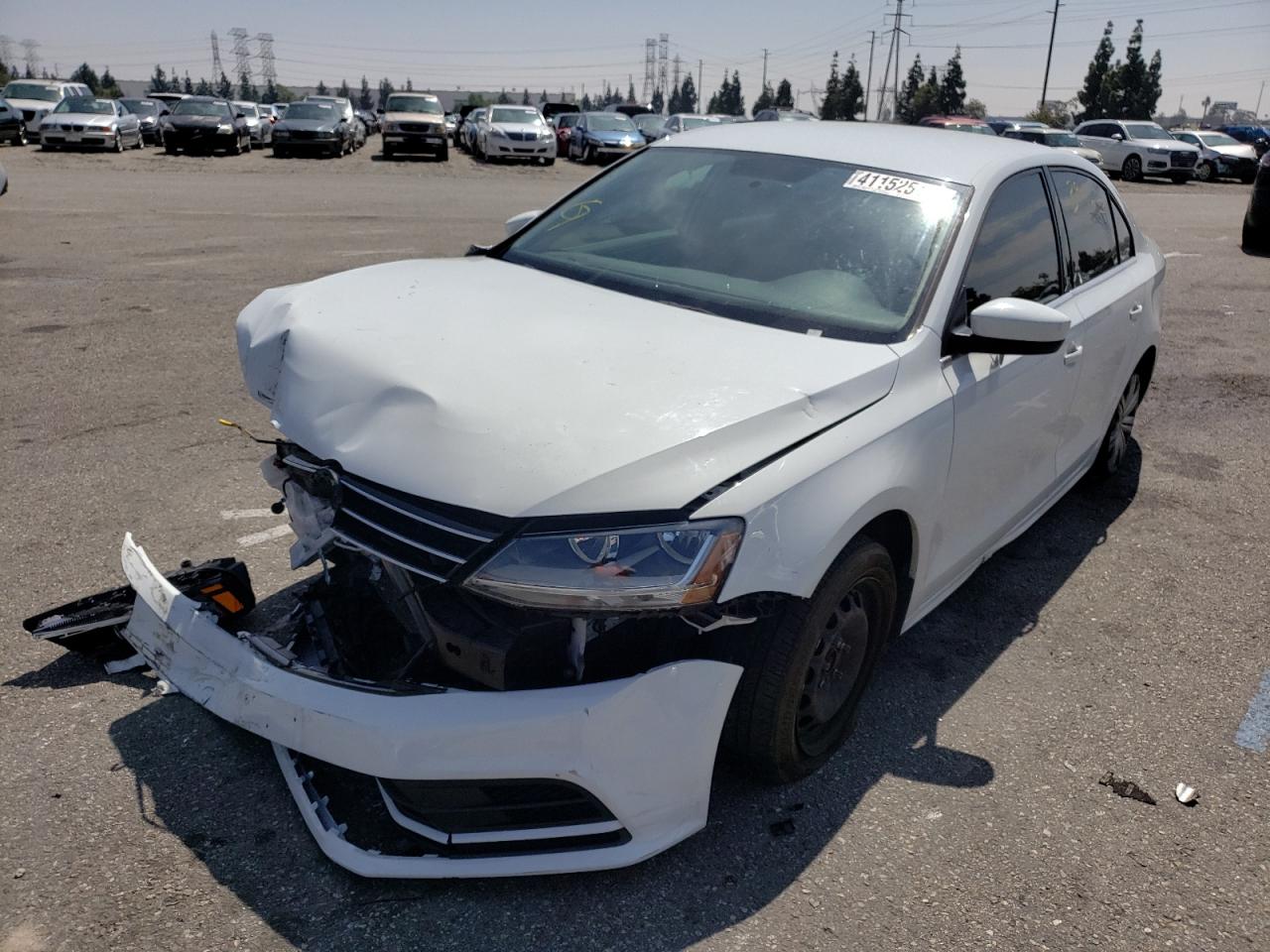 Photo 2 from auction – 2017 VOLKSWAGEN JETTA S with VIN 3VW2B7AJ3HM388012