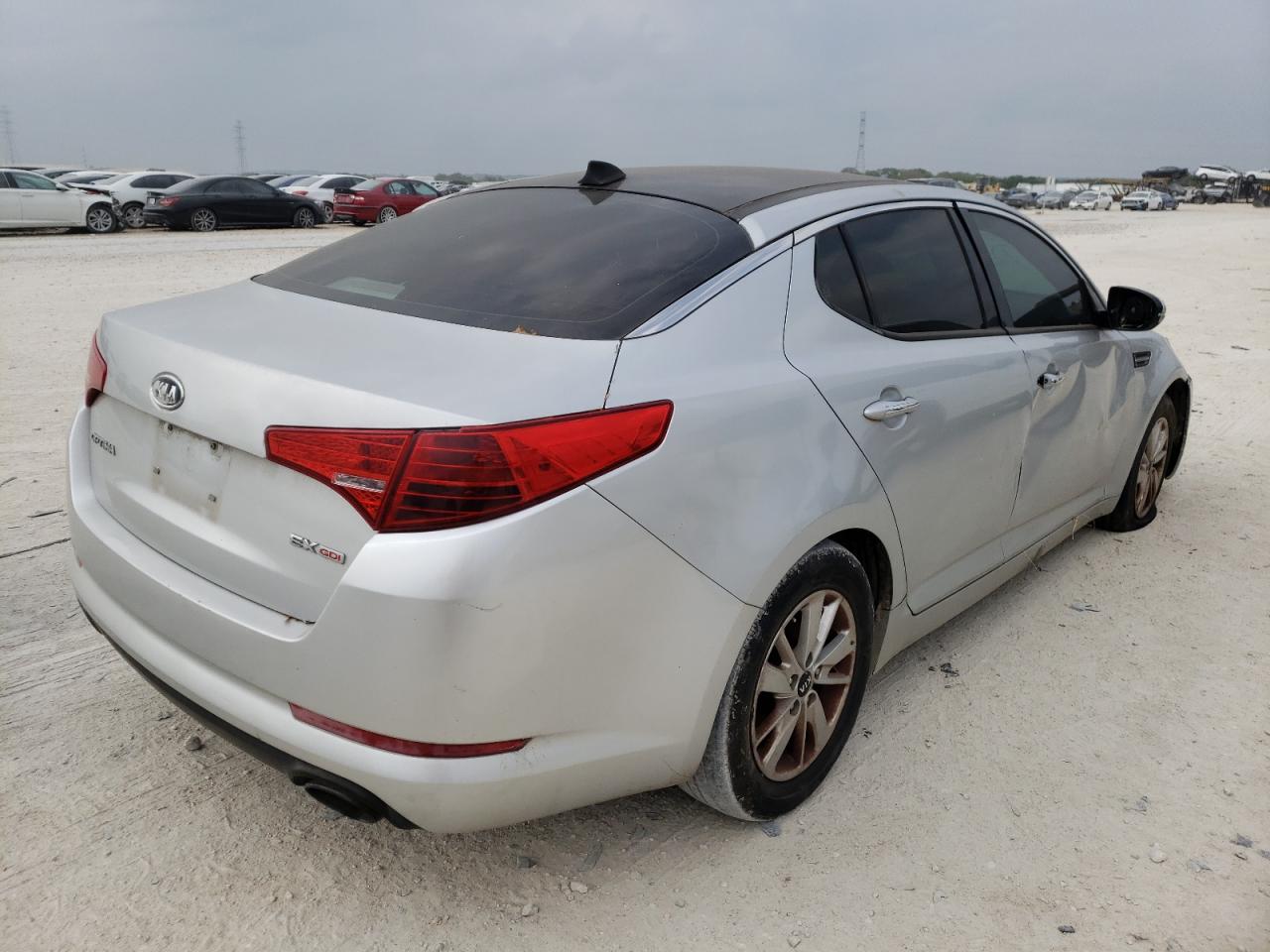 Photo 4 from auction – 2012 KIA OPTIMA EX with VIN 5XXGN4A77CG017402
