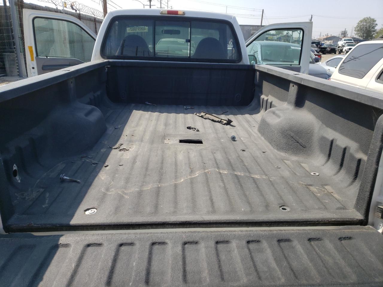 Photo 5 from auction – 1999 FORD F250 SUPER with VIN 1FTNF20LXXEA99210