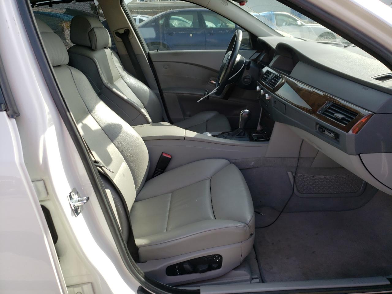 Photo 5 from auction – 2006 BMW 550 I with VIN WBANB53556CP01321