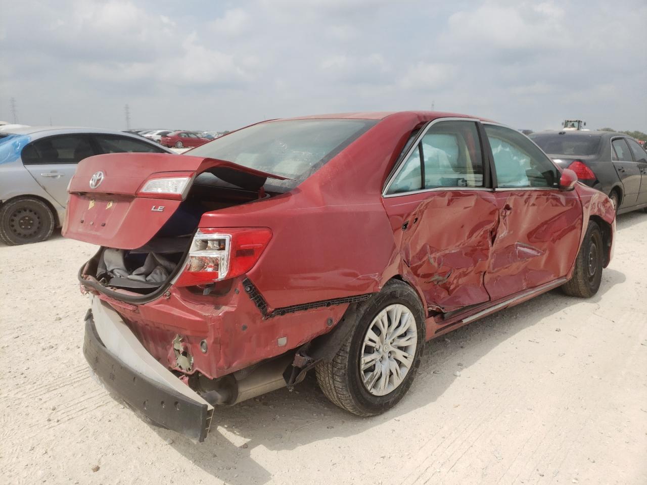 Photo 4 from auction – 2014 TOYOTA CAMRY L with VIN 4T4BF1FK1ER422737