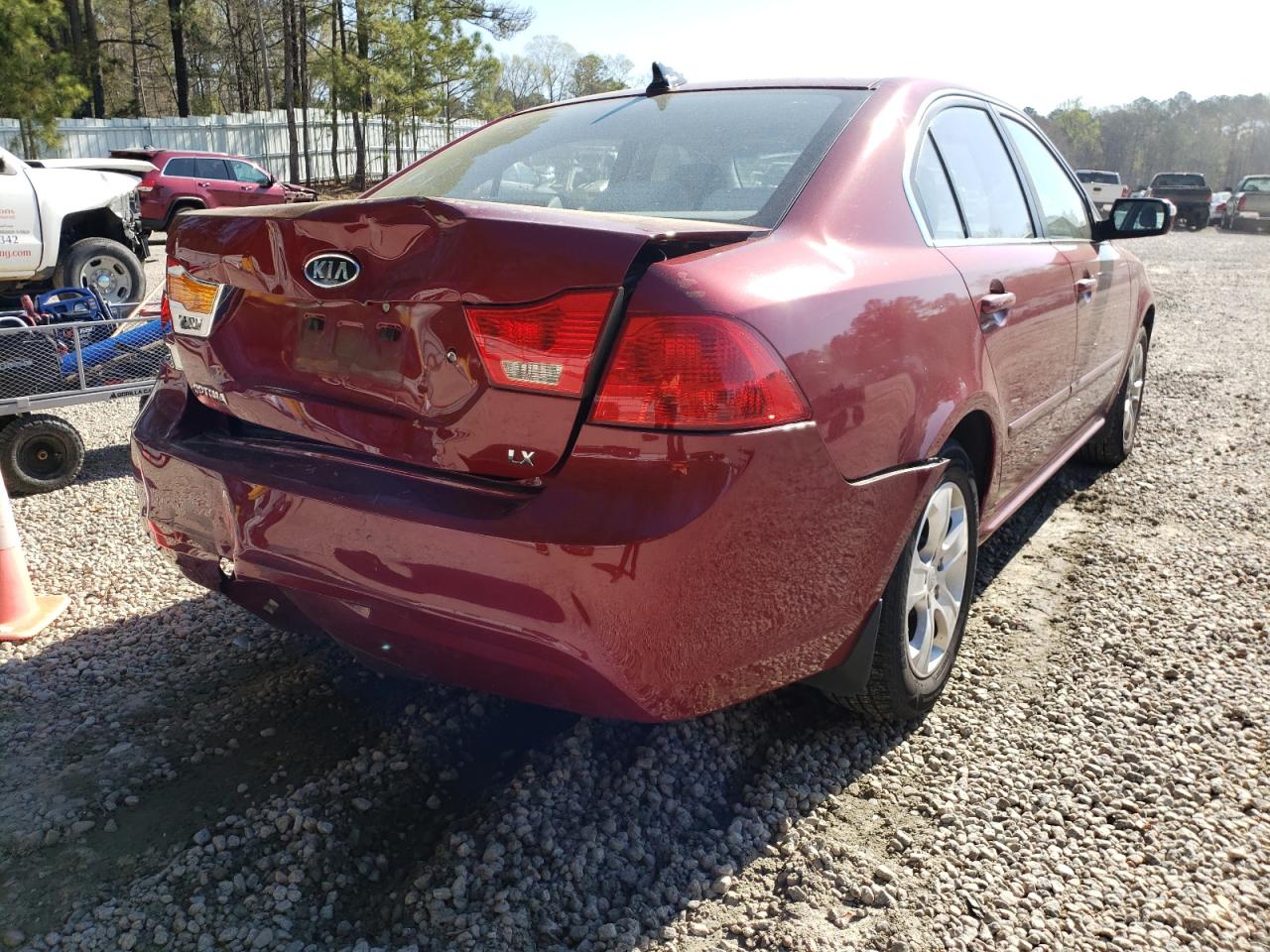 Photo 4 from auction – 2009 KIA OPTIMA LX with VIN KNAGE228695287484