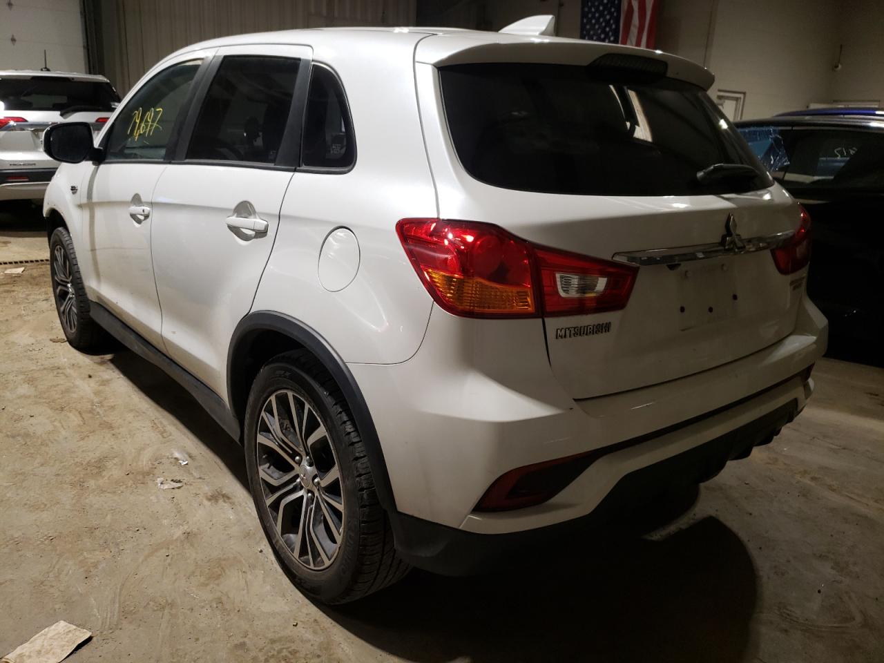 Photo 3 from auction – 2018 MITSUBISHI OUTLANDER with VIN JA4AR3AU4JU022729
