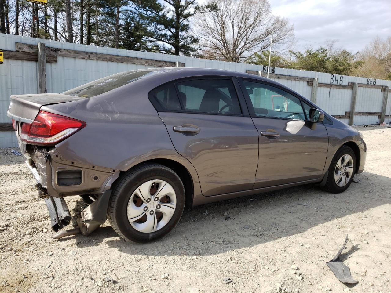 Photo 4 from auction – 2015 HONDA CIVIC LX with VIN 19XFB2F59FE015289