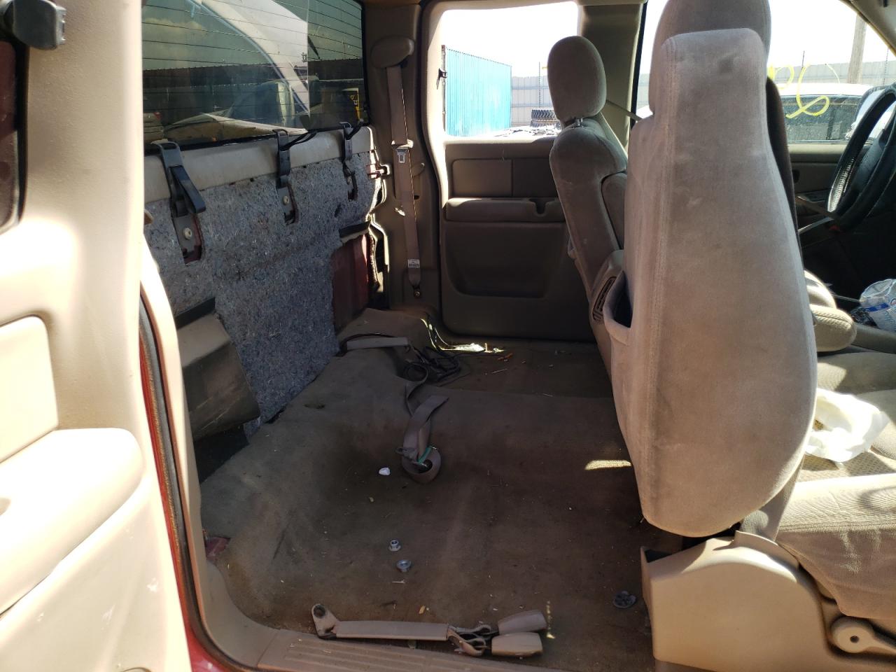 Photo 6 from auction – 2004 CHEVROLET SILVERADO with VIN 2GCEC19V541158717