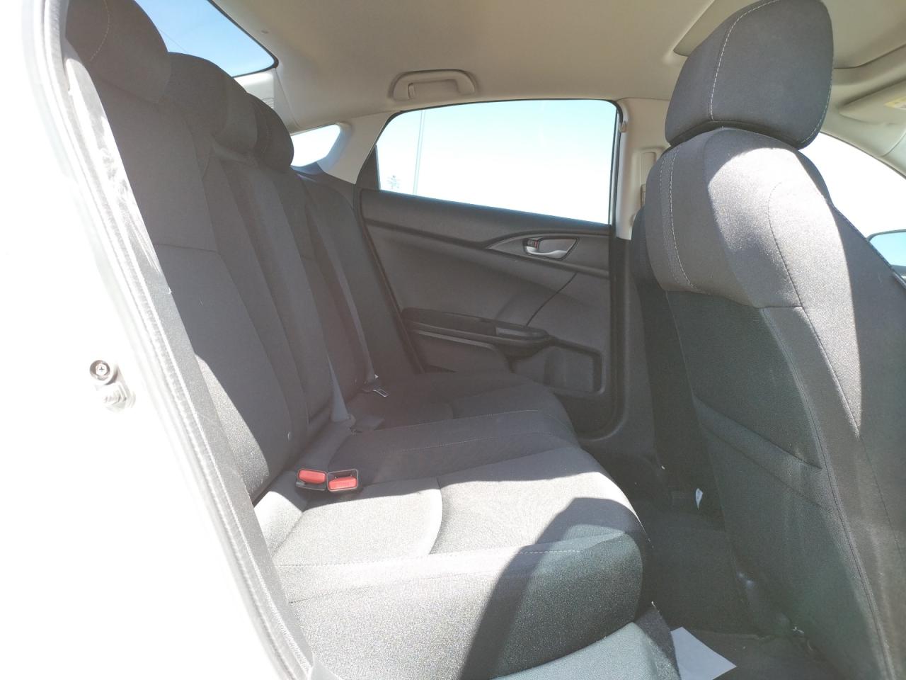 Photo 6 from auction – 2019 HONDA CIVIC EX with VIN 19XFC1F30KE018680