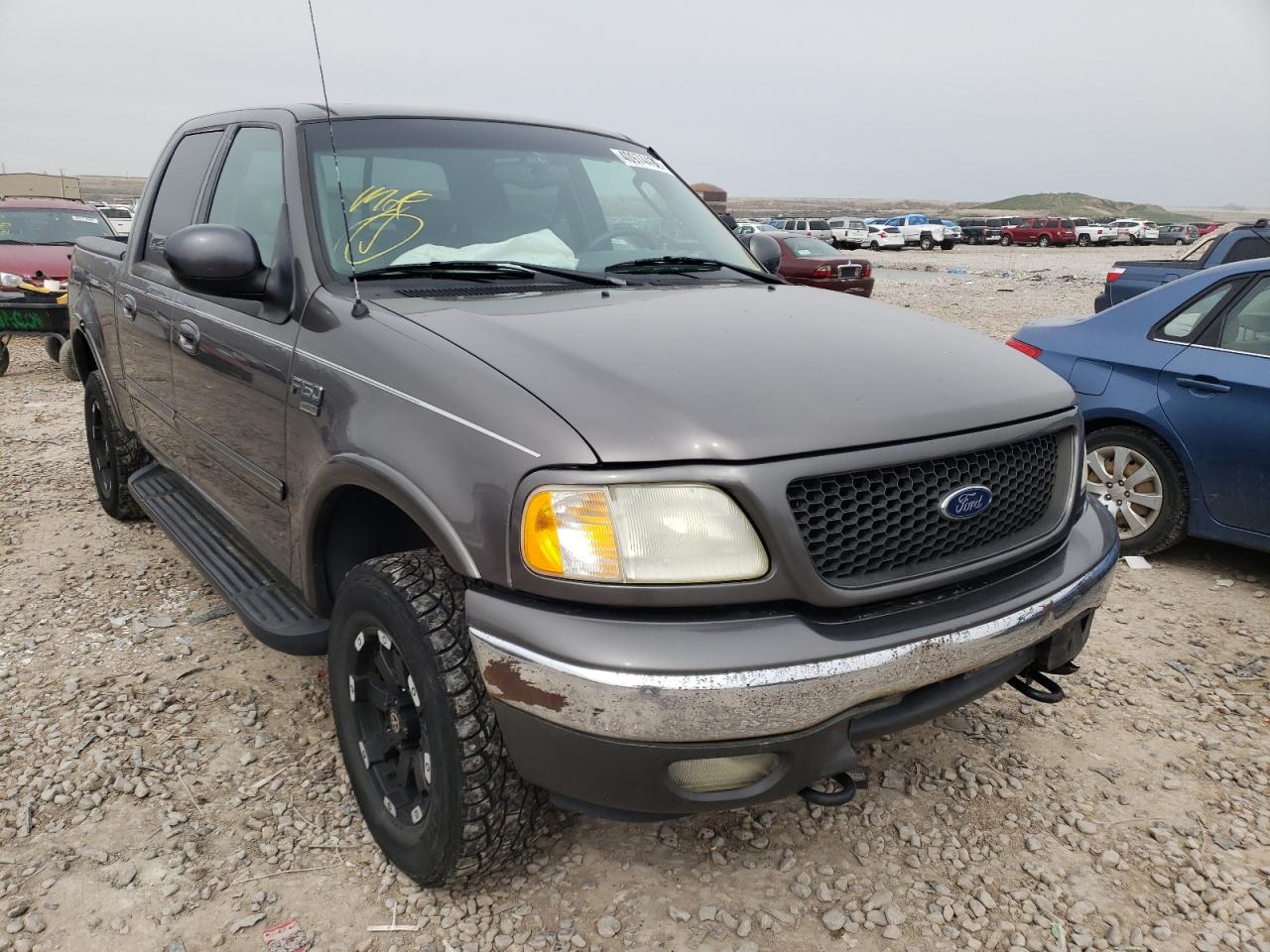FORD F150 SUPER 2002 with VIN 1FTRW08L22KC45992 - Photo from auction