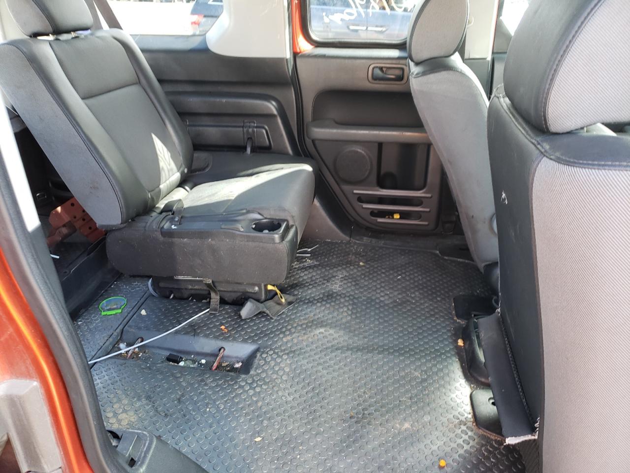 Photo 6 from auction – 2003 HONDA ELEMENT EX with VIN 5J6YH27523L031112