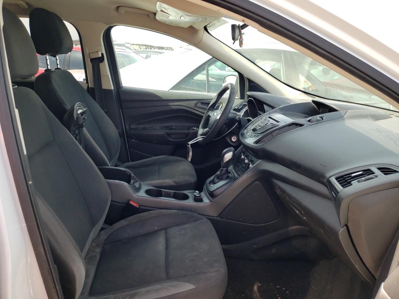 Photo 5 from auction – 2013 FORD ESCAPE S with VIN 1FMCU0F75DUD88018