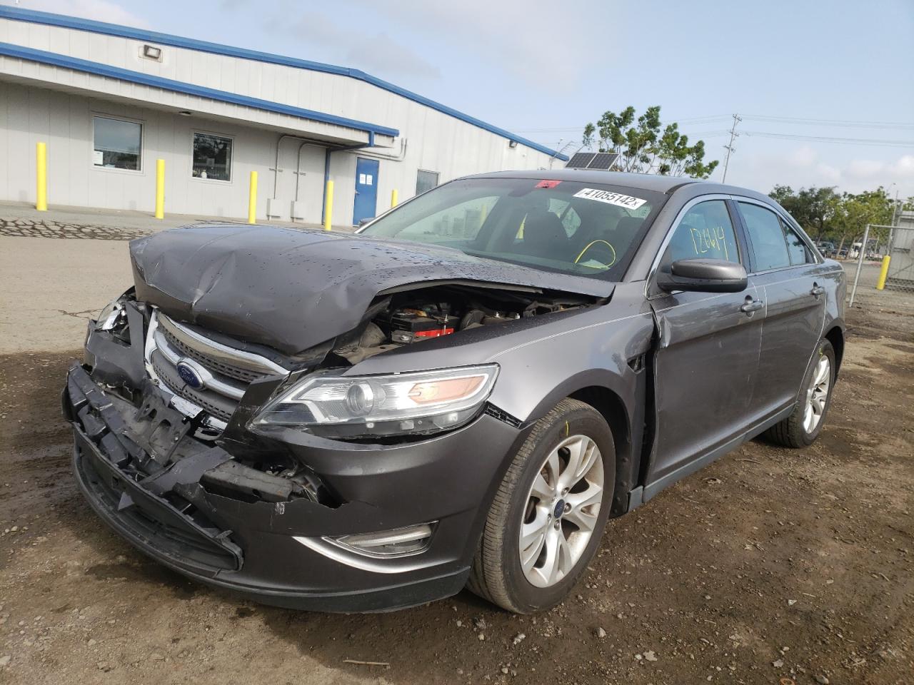 Photo 2 from auction – 2011 FORD TAURUS SEL with VIN 1FAHP2EW8BG160036