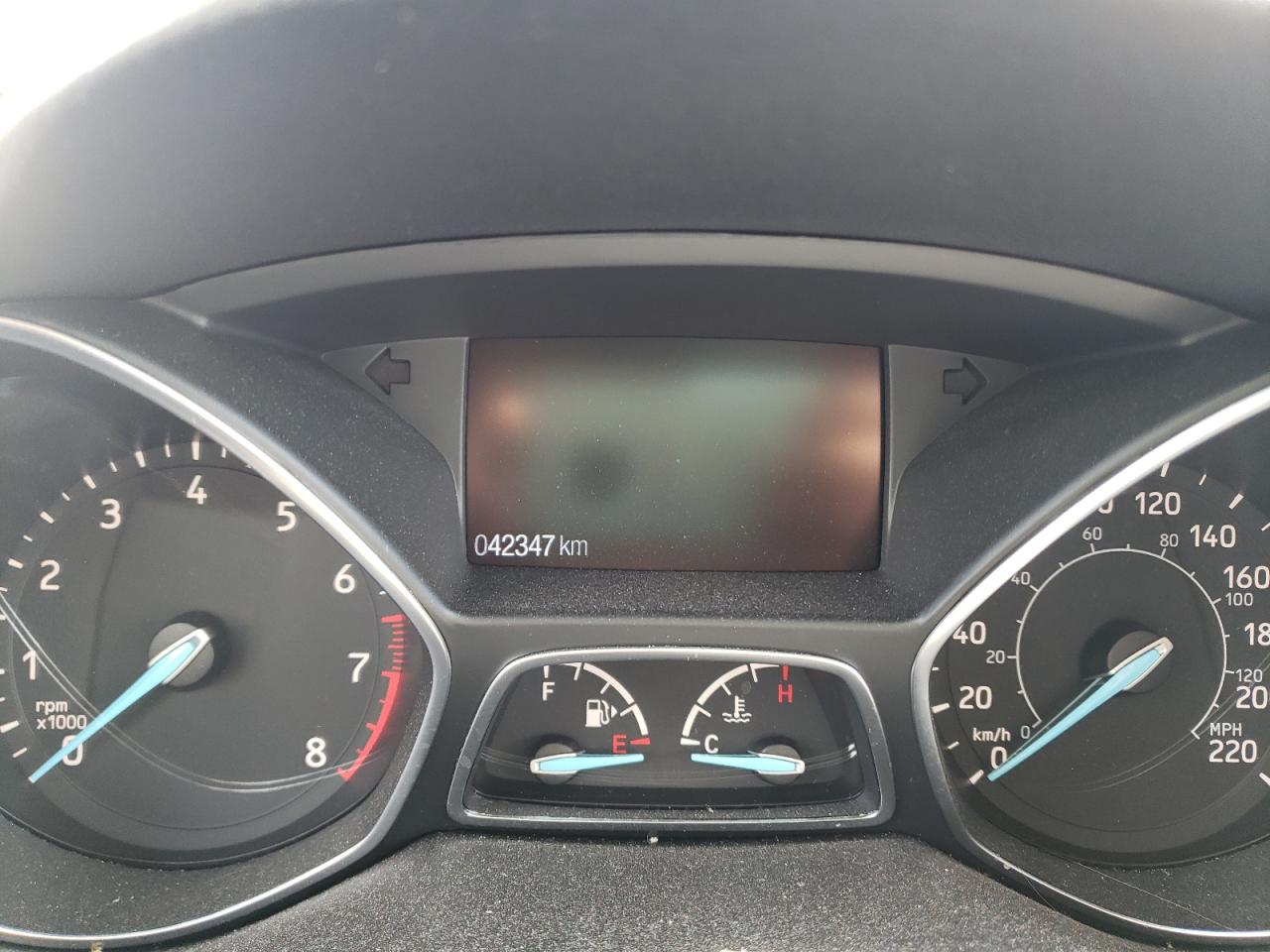 Photo 8 from auction – 2018 FORD ESCAPE SE with VIN 1FMCU9GDXJUC52262