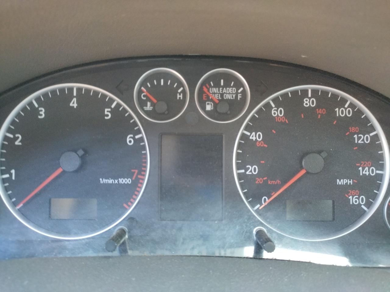 Photo 8 from auction – 2004 AUDI A6 3 with VIN WAUJT64B04N029949